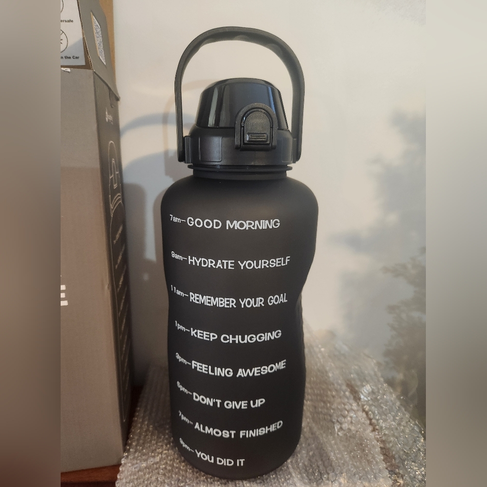 128 Oz (1 Gallon, 3.8 L) Motivational Water Bottle With Straw/Handle, Black BNIB